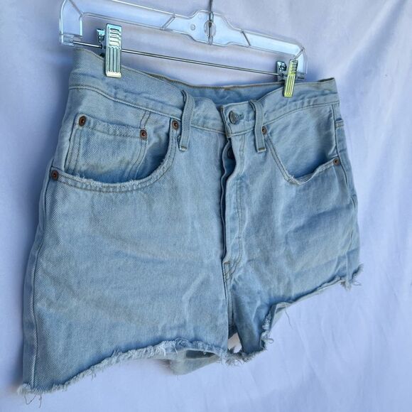 Levi’s 501 Denim Shorts size 30 Light Wash - Picture 3 of 7